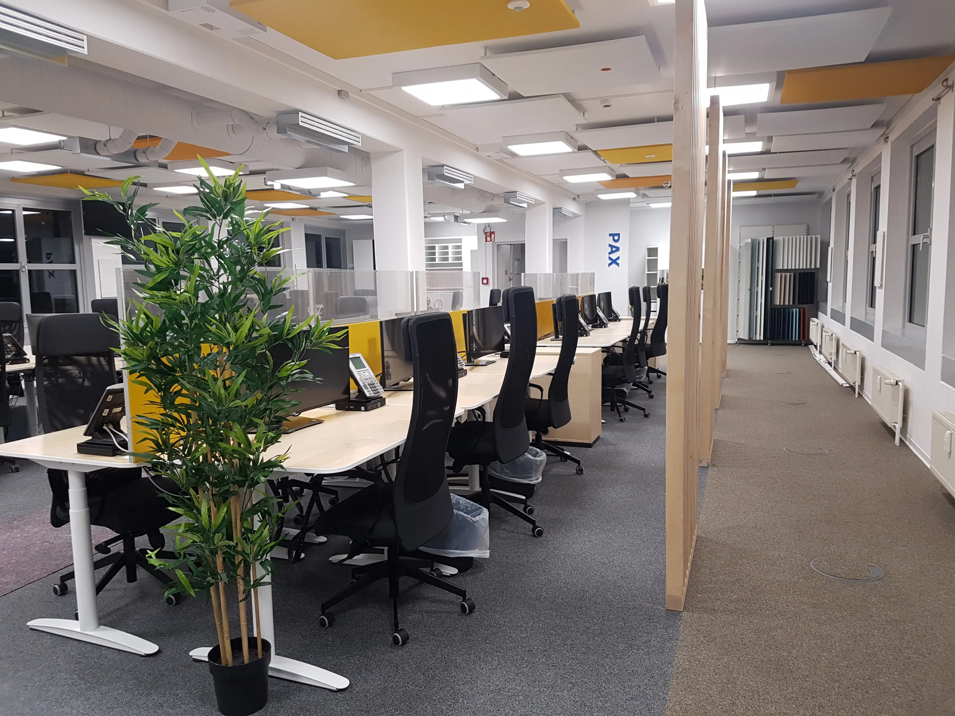 IKEA Customer Support Center – fertiggestellter Innenausbau der Bürofläche